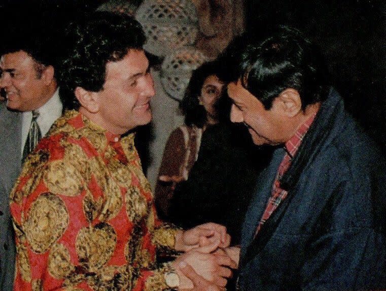 We went through Rishi Kapoor's Twitter account to bring out all the rare photos he shared from his past.