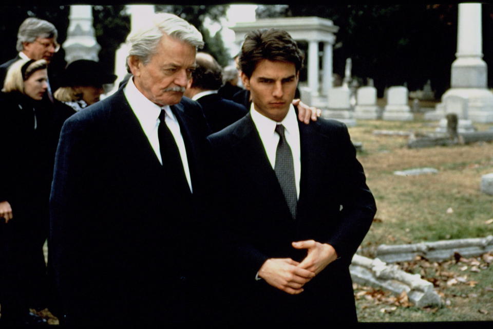 American actors Hal Holbrook and Tom Cruise on the set of The Firm, based on the novel by John Grisham and directed by Sydney Pollack. (Photo by Francois Duhamel/Sygma via Getty Images)