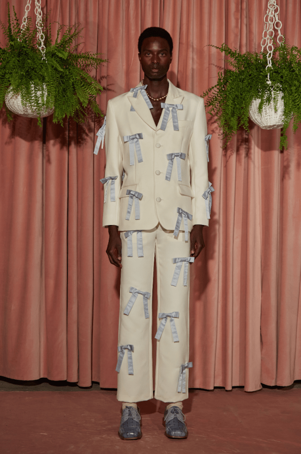 The now-viral bow suit from Tanner Fletcher Spring 2023.<p>Photo: Cameron Whaley and Grace Pickett/Courtesy of Tanner Fletcher</p>