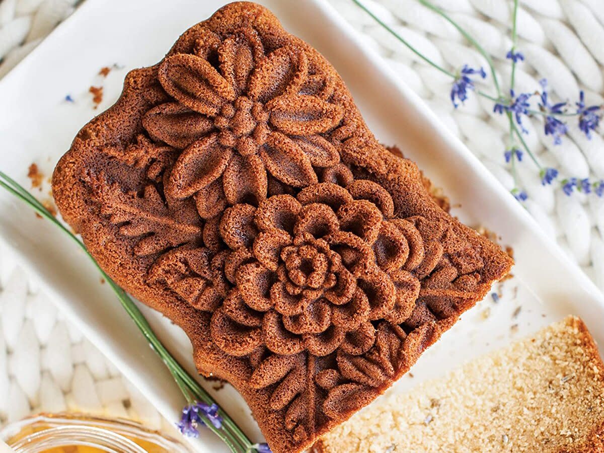 Nordic Ware Wildflower Loaf Pan