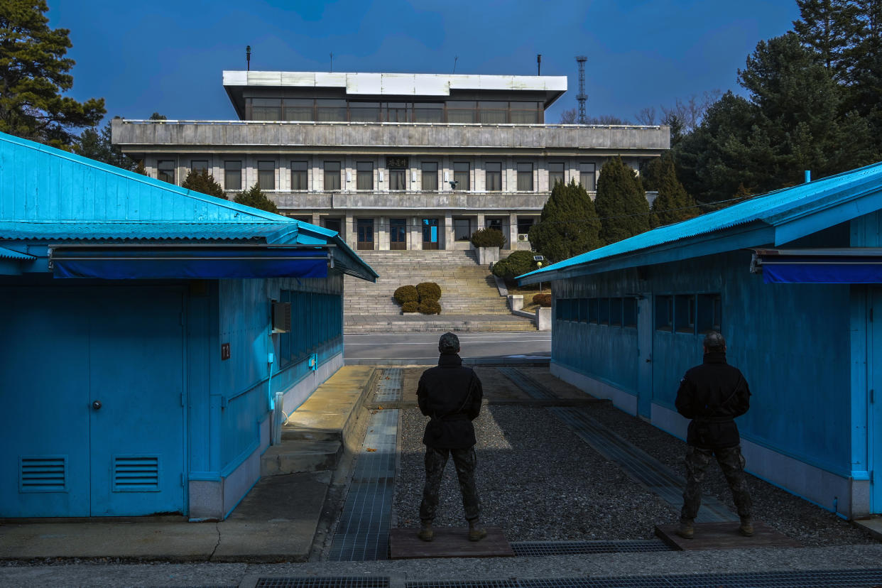 En la frontera entre Corea del Norte y Corea del Sur. Ambas Coreas, que técnicamente siguen en guerra, se han enfrentado en una carrera armamentista desde 1953. (Chang W. Lee/The New York Times)