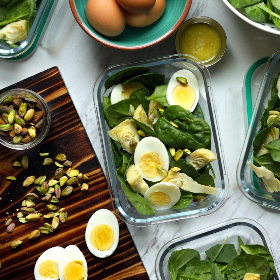 Spinach & Artichoke Salad with Parmesan Vinaigrette