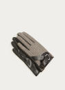 <p>Yes, we may still be experiencing the last of the summer sunshine but temperatures are soon to drop (sorry). So why not prep for autumn with a brand new pair of gloves? These are bound to get you excited for the shift in seasons…<br><em><a rel="nofollow noopener" href="https://www.uterque.com/gb/houndstooth-gloves/houndstooth-gloves-c0p7918579.html?color=800&isSearch=true&keyWordCatentry=Houndstooth+gloves&listId=buscador&listPosition=1" target="_blank" data-ylk="slk:Uterqüe;elm:context_link;itc:0;sec:content-canvas" class="link ">Uterqüe</a>, £55</em> </p>