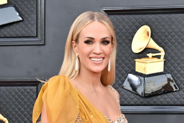 Carrie Underwood's Grammys 2022 Look Is as Good as Gold – NBC New York