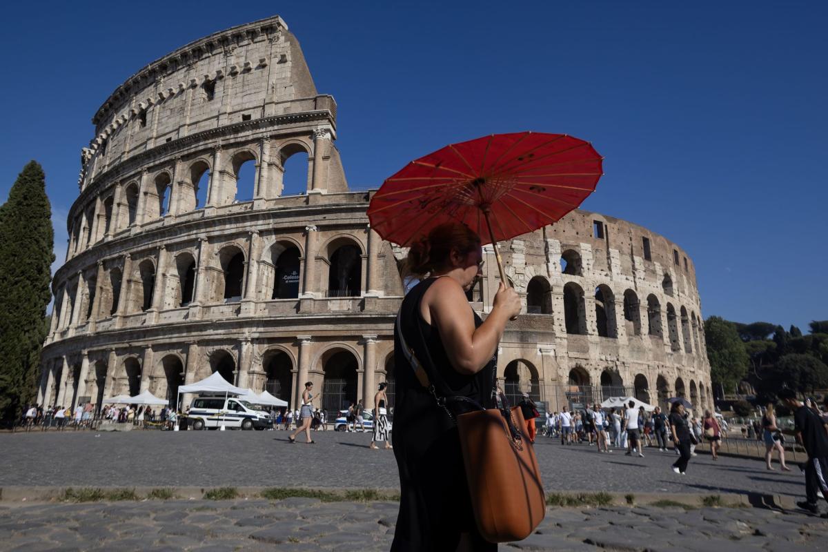 Allerta caldo mentre la Grecia si prepara per Italia e Balcani