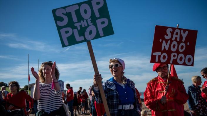 Protesta en la playa, Whitstable