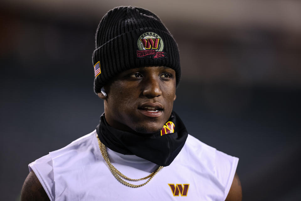 PHILADELPHIA, PA - NOVEMBER 14: Jeremy Reaves #39 of the Washington Commanders warms up before the game against the Philadelphia Eagles at Lincoln Financial Field on November 14, 2022 in Philadelphia, Pennsylvania. (Photo by Scott Taetsch/Getty Images)