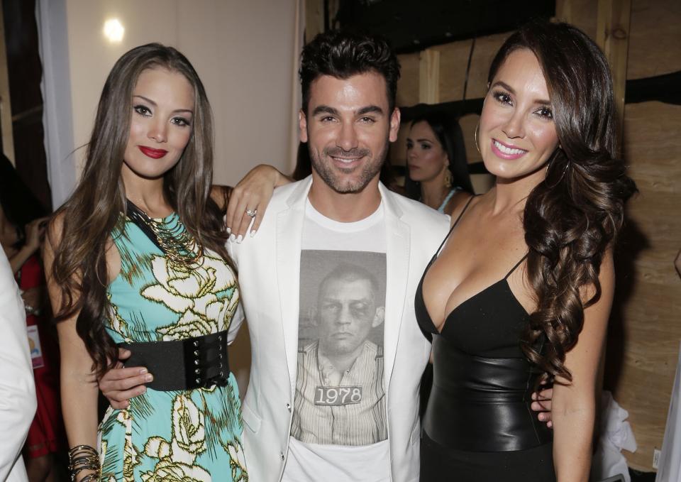 MIAMI, FL - AUGUST 19: Mauricio Mejia (C) and Elizabeth Gutierrez (R) attend the 'Estrellas de Verano' the TV Y Novelas Event at The Bath Club on August 19, 2014 in Miami, Florida. (Photo by Alexander Tamargo/Getty Images)