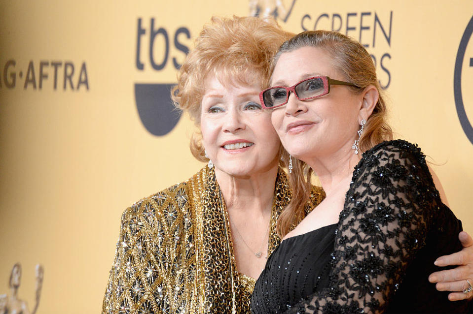 Closeup of Debbie Reynolds and Carrie Fisher