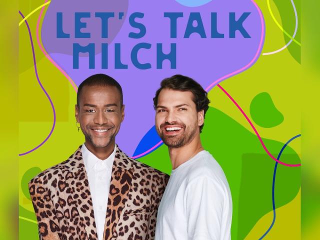 Moderator Tarik spricht in dem Podcast &quot;Let's Talk Milch&quot; mit Schauspieler Jimi Blue Ochsenknecht. (Bild: Initiative Milch)
