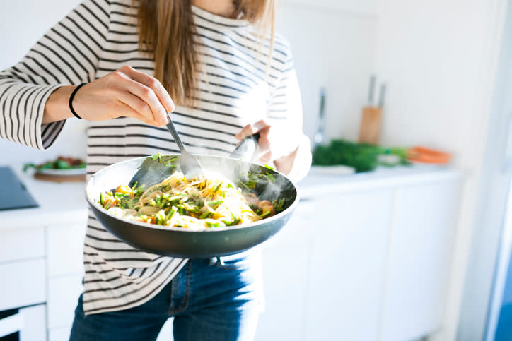 La cocina vegana no incluye ningún tipo de alimento de origen animal. Foto: Westend61/Getty Images