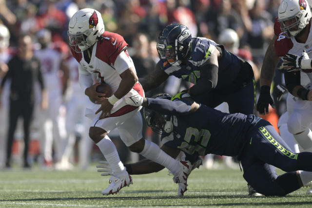 Walker runs for key TD, Seahawks beat Cardinals 19-9