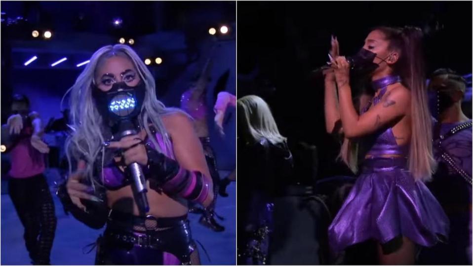女神卡卡（左）和亞莉安娜（右）在2020 MTV VMA頒獎典禮上，戴著口罩演唱冠軍單曲〈Rain On Me〉。（翻攝自MTV YouTube頻道）