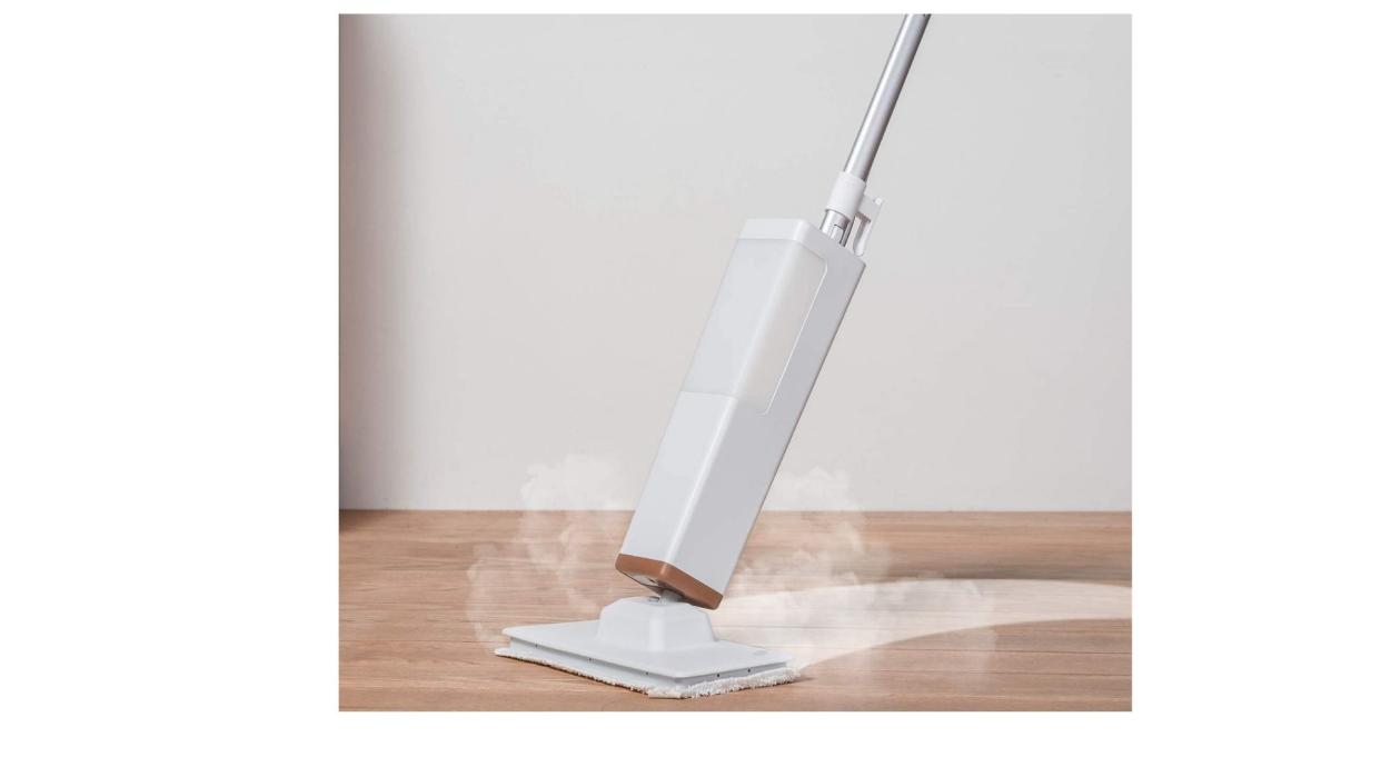 Oapier S5 Steam Mop in simulated action