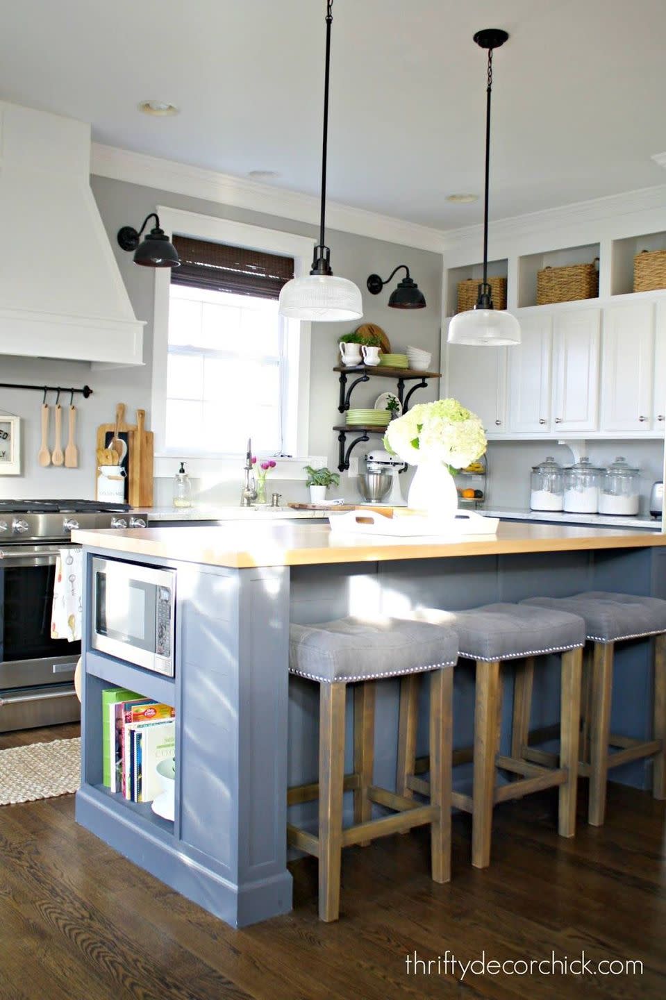 kitchen islands customized