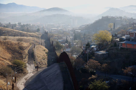 The U.S. border with Mexico is seen in Nogales, Arizona, U.S., January 31, 2017. REUTERS/Lucy Nicholson