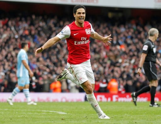 Mikel Arteta scored for Arsenal against Manchester in 2012