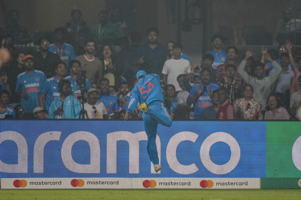 India's KL Rahul attempts unsuccessfully to take a catch on the boundary line during the ICC Men's Cricket World Cup match between India and Netherlands in Bengaluru, India, Sunday, Nov. 12, 2023. (AP Photo/Anupam Nath)