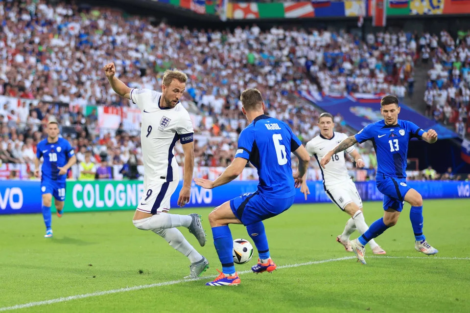 Harry Kane, delantero inglés, simplemente no se ha visto en su mejor forma a lo largo de la Euro 2024. (Foto: Simon Stacpoole/Offside/Offside via Getty Images)