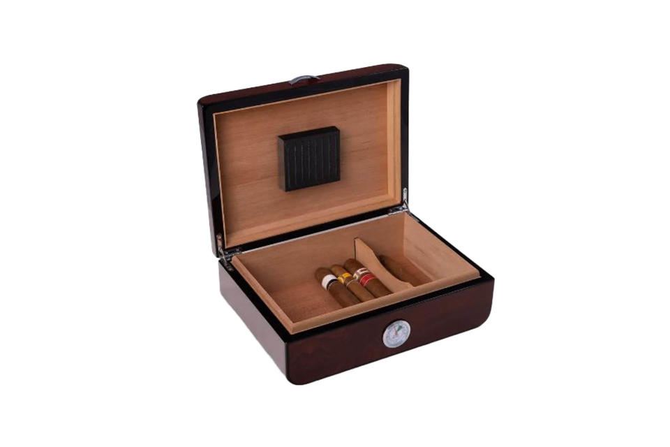 cigar valentine's day gifts for him