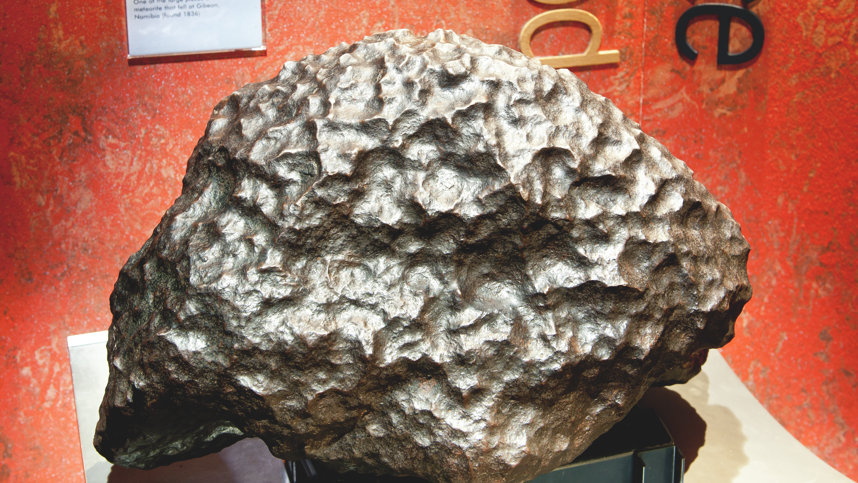 The meteorite in the museum 