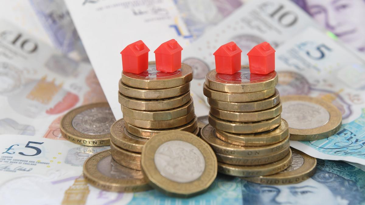 Mortgage rate rises pushed 320,000 more people into poverty report