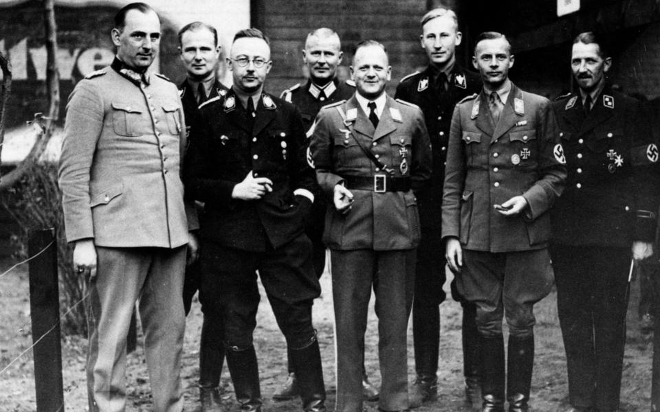 SS commander Karl Wolff (second from left, at the shoulder of Heinrich Himmler) was among the astonishing line-up of interviewees - Sueddeutsche Zeitung Photo / Alamy Stock Photo