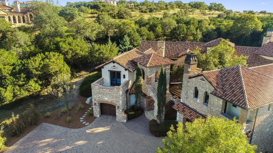 7 Upscale Homes For Sale in Austin, Texas