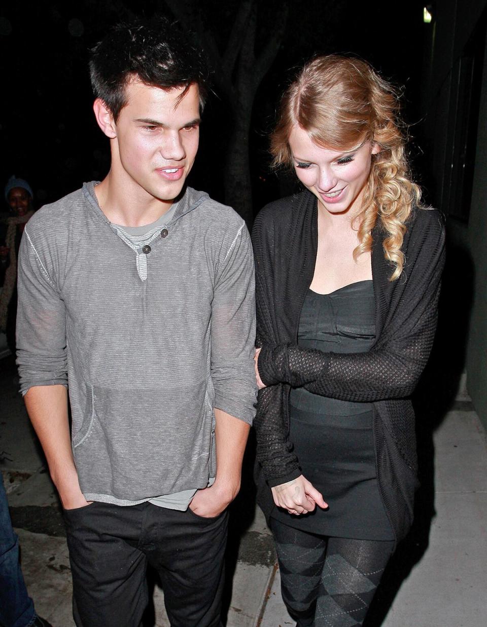 12-03-09 Beverly Hills, CA Taylor Swift and Taylor Lautner spotted leaving dinner at Benihana and heading over to Menchies Yogurt for some ice cream in Beverly Hills, CA....