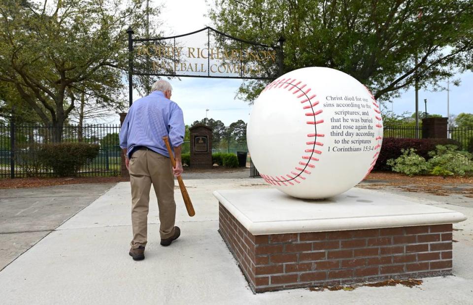 Former New York Yankees second baseman Bobby Richardson walks into the Bobby Richardson Sports Complex in Sumter, S.C.