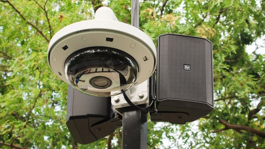  Fifty-six Electro-Voice compact loudspeakers elevate the audio at the Minnesota Zoo. . 