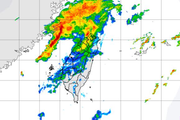 氣象局指出今晚雨勢應該會是今年最後一波梅雨。（圖／氣象局）