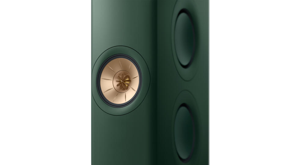 The KEF sound signature is largely due to the unique, four-inch diameter Uni-Q front driver—now in its 12th generation.