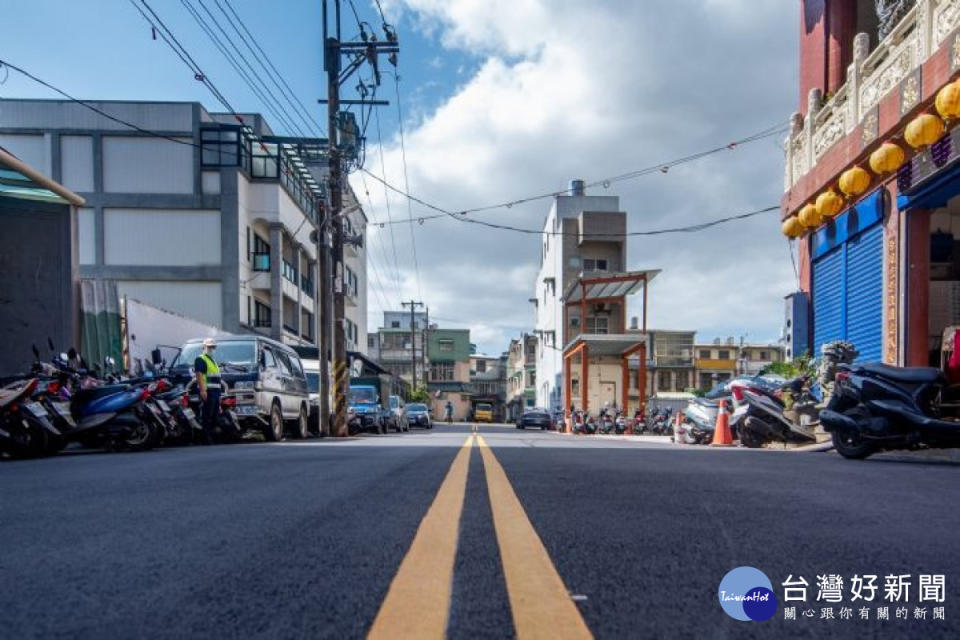 龍南路654巷瓶頸道路經拓寬後，不僅紓解周邊車流，也讓平鎮交通更便捷，展現小工程、大效益的價值。