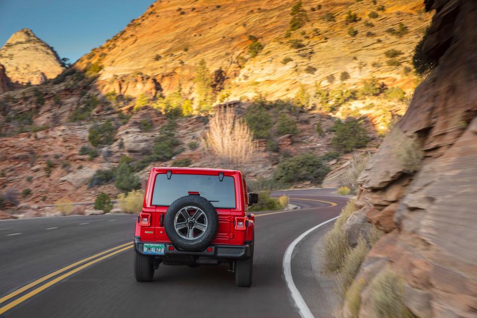 See Photos of the 2020 Jeep Wrangler EcoDiesel