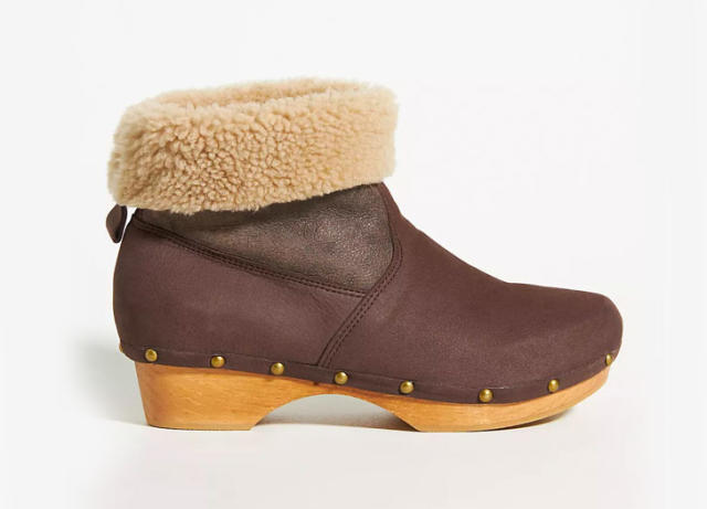 Clog boots with on sale fur