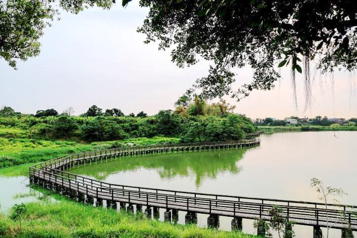 小南海自然生態公園環湖步道(圖片來源：台南市政府)