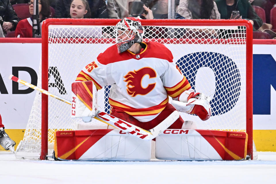 Jacob Markstrom #25 of the Calgary Flames still has fantasy value