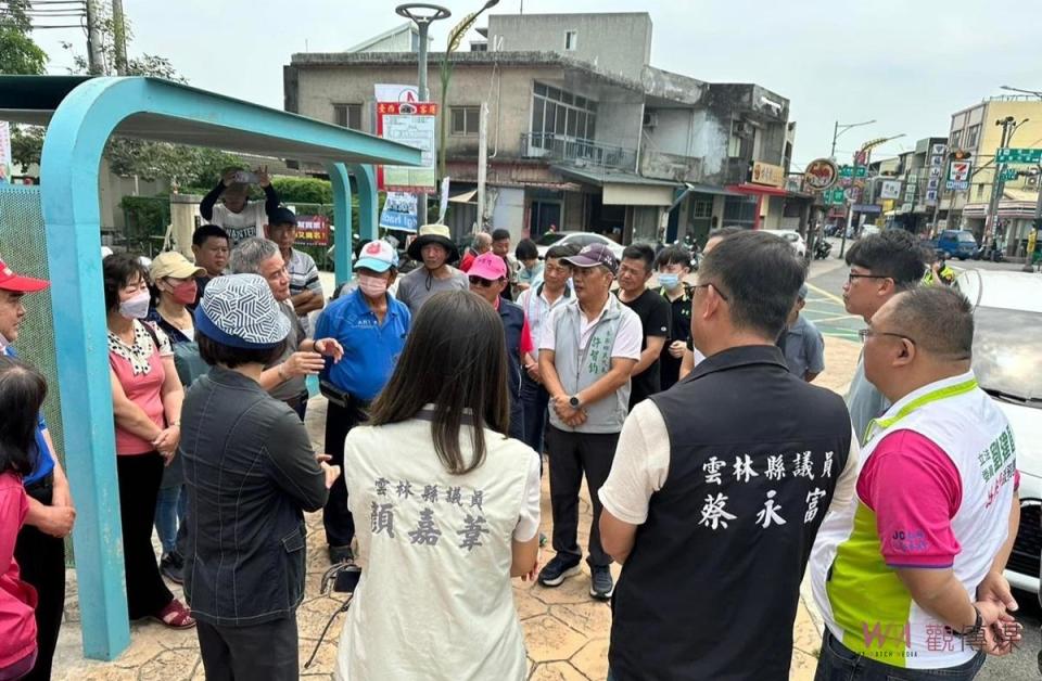 劉建國立委服務處副主任林廉貴說，事實上在蘇委員的長期追蹤跟爭取下，在去年的時候地下化的工程就已經完成相關規劃。而工程也已經正式核定，預計5月20號就要來施作，大概會在9月底完工，屆時不但改解決短路問題，市容也會得到改善，也能讓麥寮橋頭一帶的商機有更加活絡的空間。