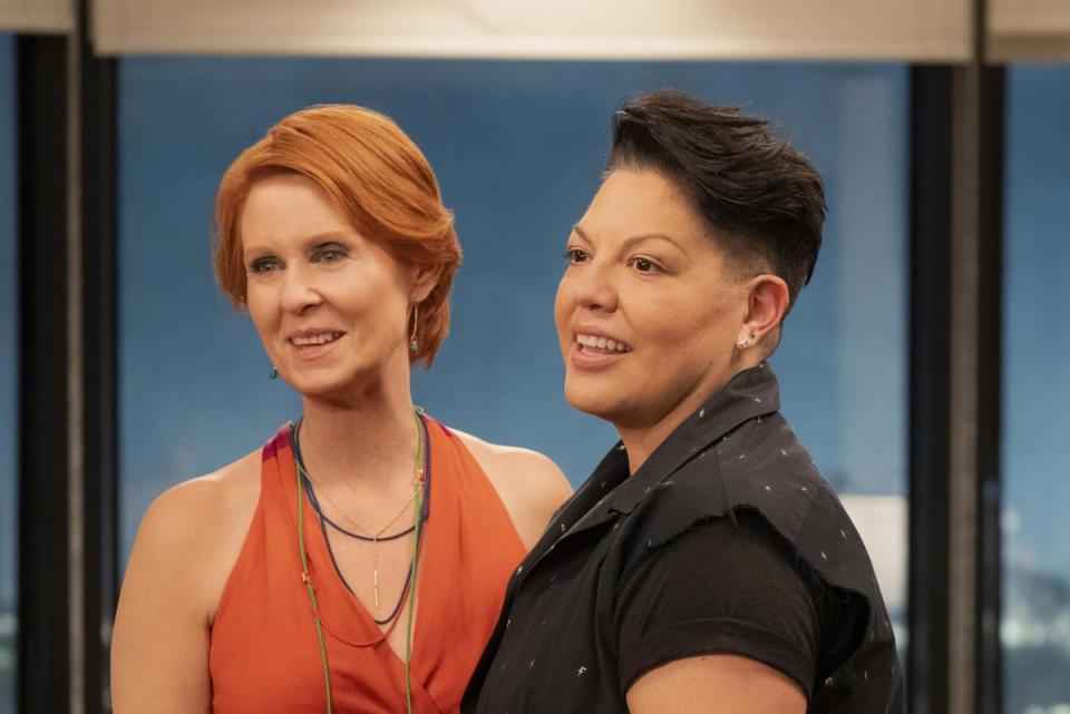 Miranda (Cynthia Nixon) and Che (Sara Ramírez) in ‘And Just Like That’ (HBO)