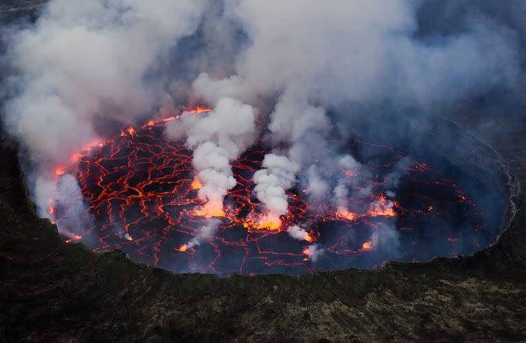 Volcán; Nyiragongo; Congo; erupción;