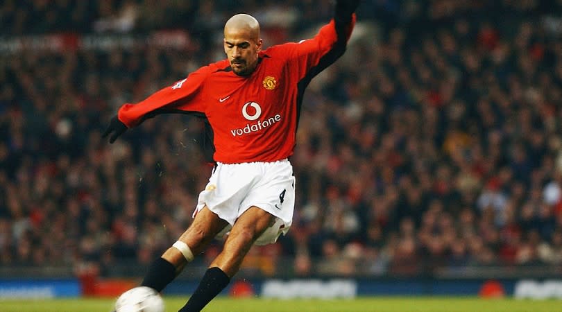 <p> Veron arrived at Manchester United from Lazio in 2001 for British record transfer fee of &#xA3;28.1m, and checked in at Old Trafford with a reputation as one of the world&#x2019;s top midfielders. </p> <p> However, in two seasons with United, the Argentine struggled to replicate the form he&apos;d shown in Italy and for his national team, scoring seven goals in 51 league games overall. Chelsea took a chance on him, but Veron was even worse at Stamford Bridge and played just seven times for the Blues before being sent on loan to Inter and Estudiantes. </p> <p> Considering his success in Serie A and in 73 Argentina caps, his struggles in England were &#x2013; and continue to be &#x2013; a surprise. </p>