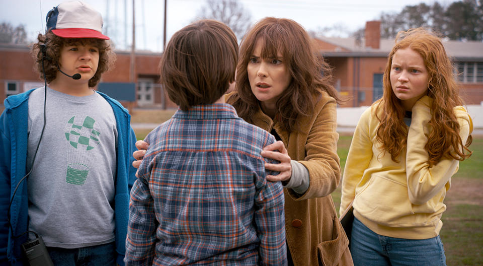 Gaten Matarazzo, Winona Ryder, Sadie Sink, Noah Schnapp