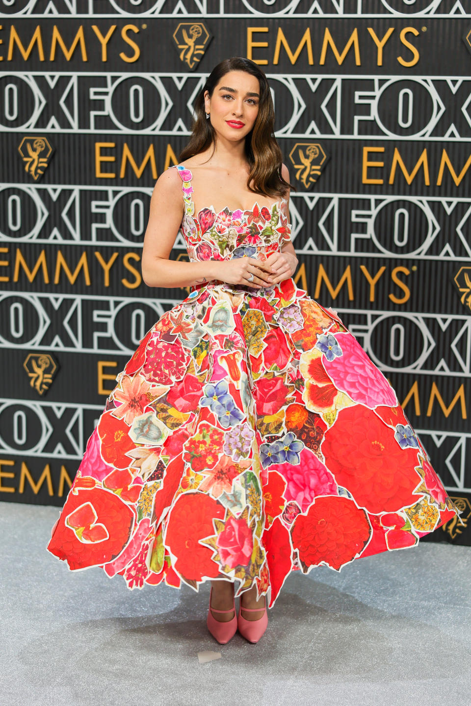 Simona Tabasco in floral Marni at the 2024 Emmys. (Image via Getty Images)