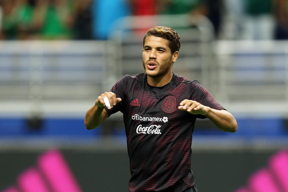 SAN ANTONIO, TX - SEPTEMBER 10: Jonathan dos Santos #6 of Mexico warms up prior the international friendly match between Argentina and Mexico at Alamodome on September 10, 2019 in San Antonio, Texas. (Photo by Omar Vega/Getty Images)