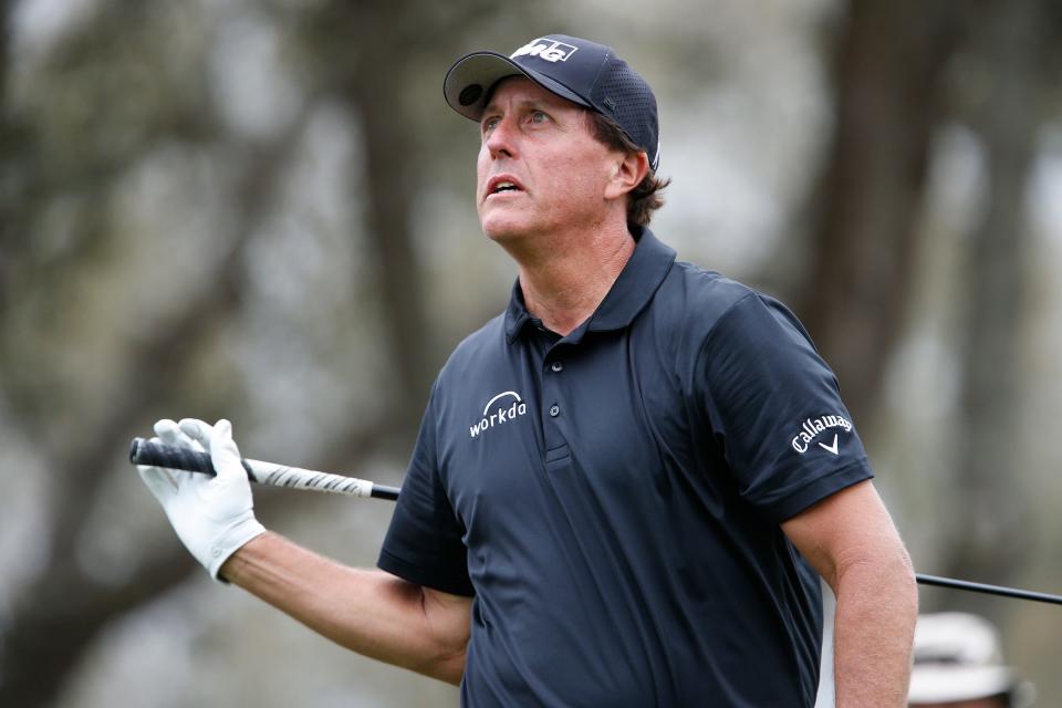 Phil Mickelson accrued gambling losses upwards of $40 million between 2010 and 2014, according to golf writer Alan Shipnuck’s biography of Mickelson.