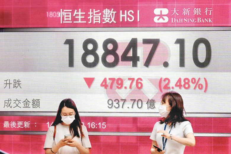 港股昨日大跌，成交額繼續少過1,000億元。（中新社圖片）