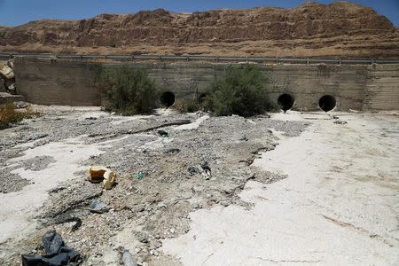 Sewage is seen in the estuary of the Kidron Valley close to where it leads into the Dead Sea in the West Bank August 2, 2017. Picture taken August 2, 2017. REUTERS/Ammar Awad