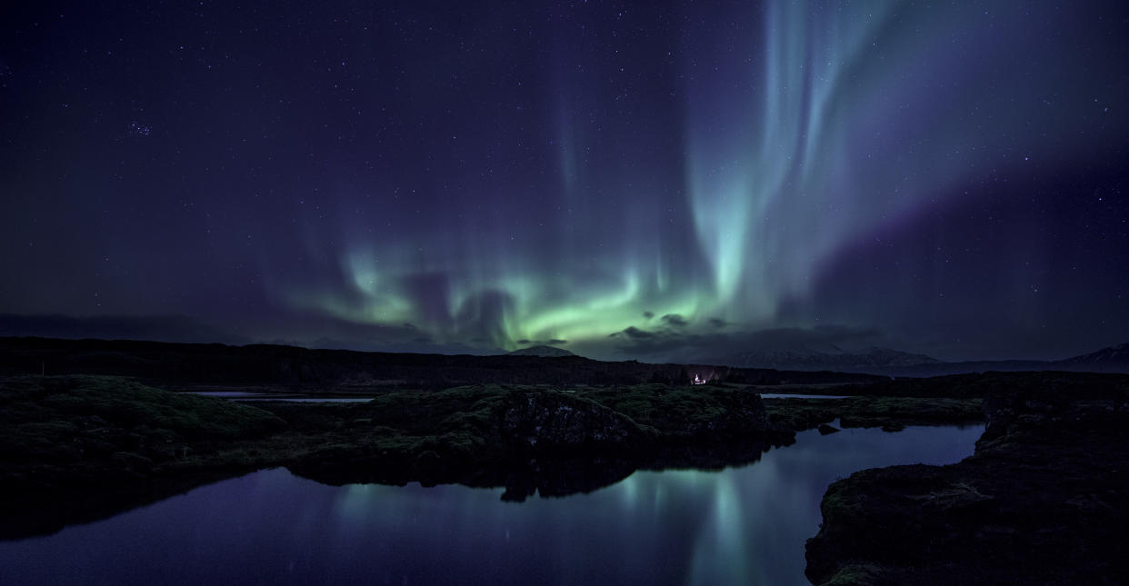 Auch Polarlichter entstehen durch Sonnenstürme. (Bild: Getty)