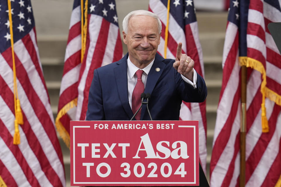 Former Arkansas Gov. Asa Hutchinson formally announces his Republican campaign for president, Wednesday, April 26, 2023, in Bentonville, Ark.. (AP Photo/Sue Ogrocki)